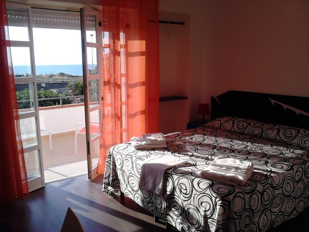 Idria B&B Barcellona-Pozzo di Gotto Kültér fotó